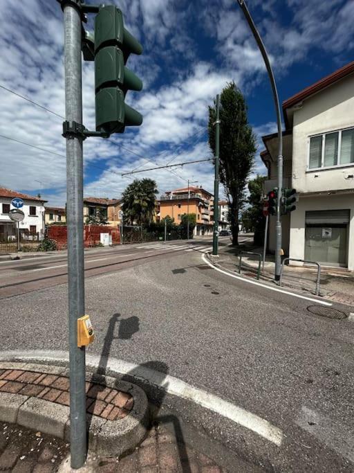 Casa Rielta, Tram E Parking Appartement Mestre Buitenkant foto